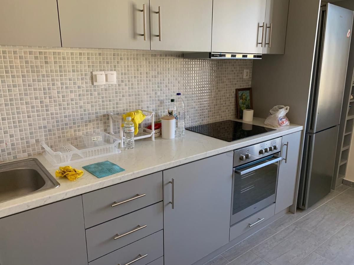Appartment Near Center Corinth Buitenkant foto