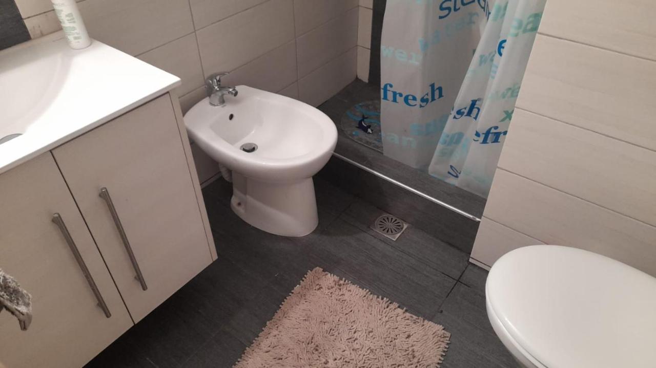 Appartment Near Center Corinth Buitenkant foto
