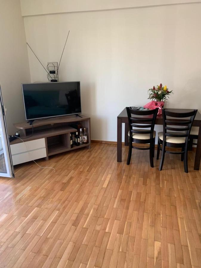 Appartment Near Center Corinth Buitenkant foto